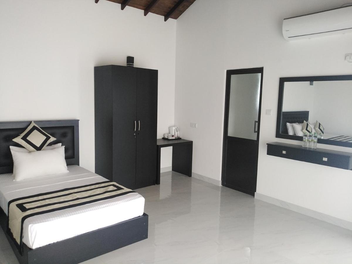 3R Resort Негомбо Экстерьер фото